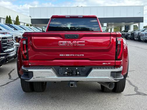 2025 GMC Sierra 3500 SLT