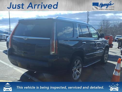 2018 Cadillac Escalade Luxury