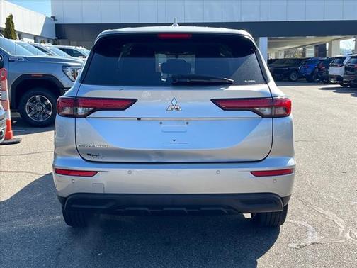 2022 Mitsubishi Outlander ES 2.5 S-AWC