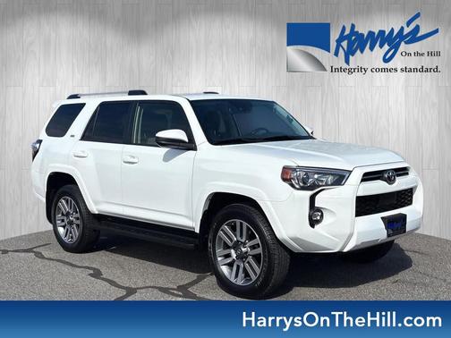 2024 Toyota 4Runner SR5