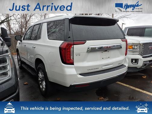 2023 GMC Yukon SLT