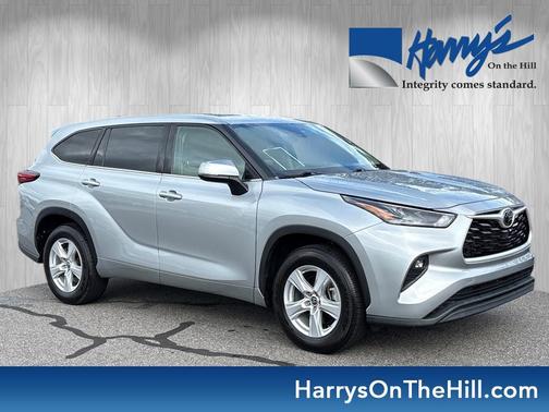 2022 Toyota Highlander LE