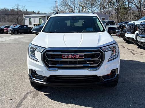 2024 GMC Terrain AWD AT4