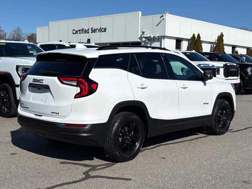 2024 GMC Terrain AWD AT4