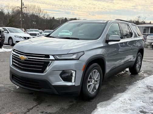 2024 Chevrolet Traverse LT Cloth