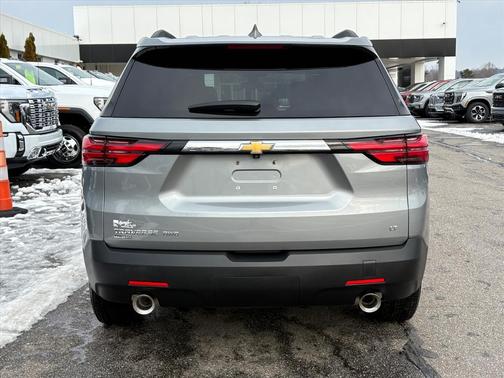 2024 Chevrolet Traverse LT Cloth