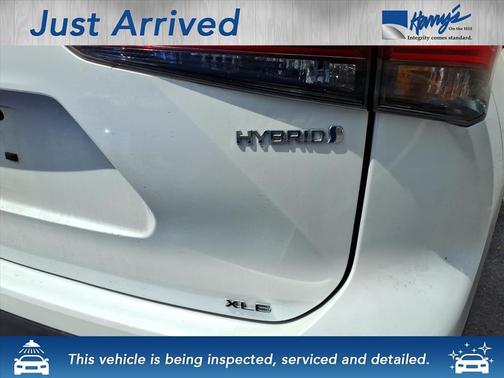 2023 Toyota Highlander Hybrid Base