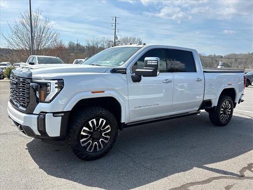 White Frost Tricoat 2024 GMC Sierra 2500 Denali Ultimate