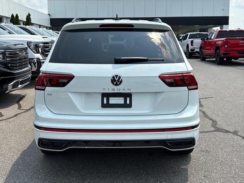 2024 Volkswagen Tiguan 2.0T SE R-Line Black