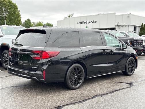 Crystal Black Pearl 2025 Honda Odyssey Sport-L