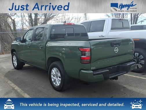 2022 Nissan Frontier SV