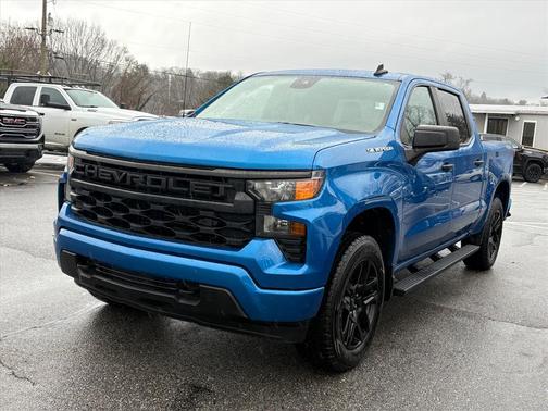 2022 Chevrolet Silverado 1500 Custom