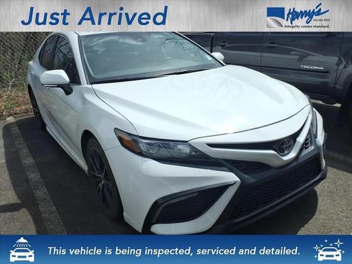 Ice Cap 2024 Toyota Camry SE