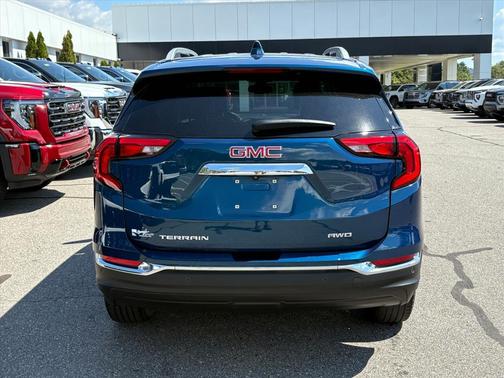 2021 GMC Terrain SLT