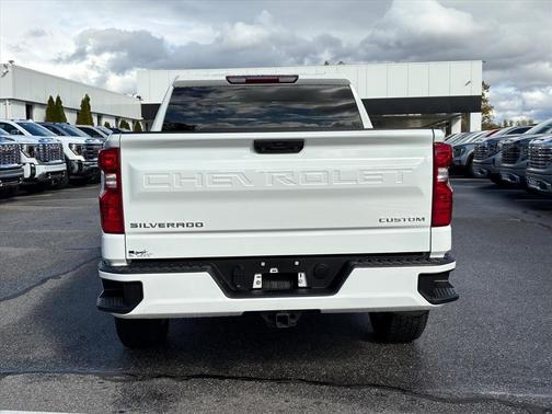 2022 Chevrolet Silverado 1500 Custom