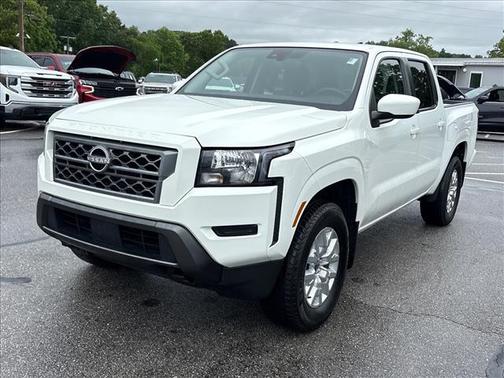 Glacier White 2022 Nissan Frontier SV