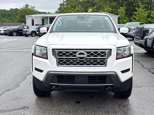 Glacier White 2022 Nissan Frontier SV