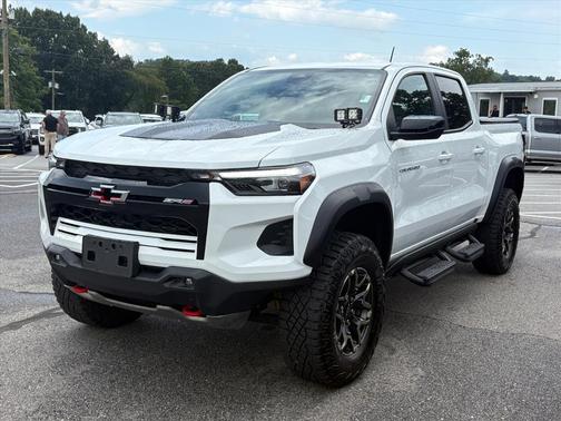 2024 Chevrolet Colorado ZR2