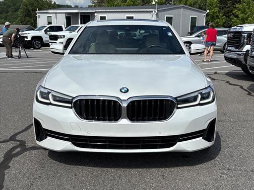 2021 BMW 530 i
