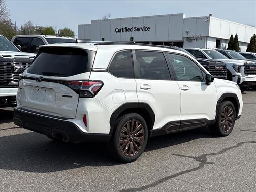 Crystal White Pearl 2025 Subaru Forester Sport