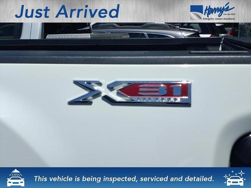 Summit White 2022 GMC Sierra 2500 Pro