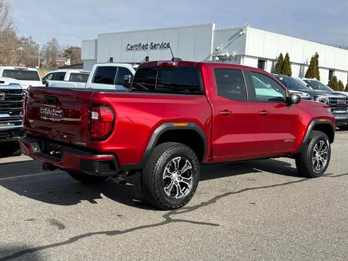 2025 GMC Canyon AT4