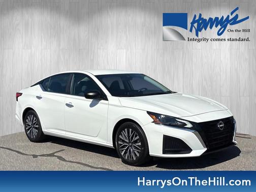 Glacier White 2025 Nissan Altima 2.5 SV