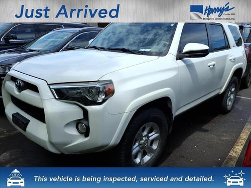 Super White 2019 Toyota 4Runner SR5