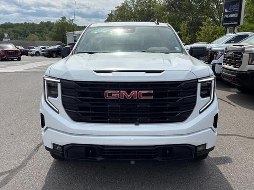 Summit White 2025 GMC Sierra 1500 Elevation