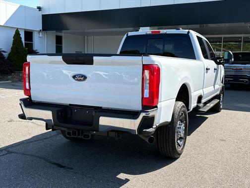 OXFORD WHITE 2024 Ford F-250 XL