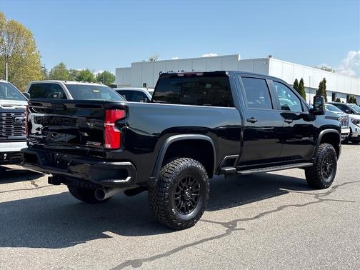 Black 2025 Chevrolet Silverado 2500 ZR2