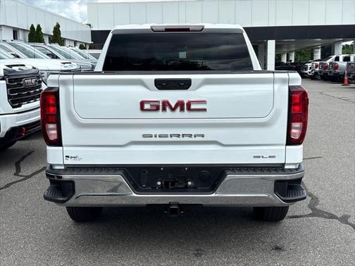 2024 GMC Sierra 1500 SLE