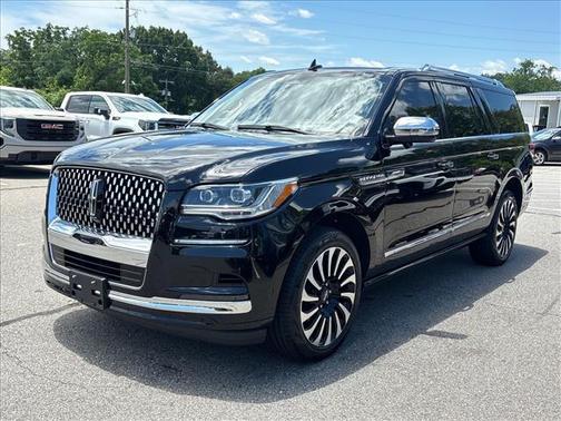 Infinite Black Metallic Clearcoat 2023 Lincoln Navigator Black Label
