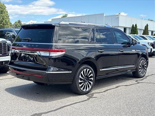 Infinite Black Metallic Clearcoat 2023 Lincoln Navigator Black Label