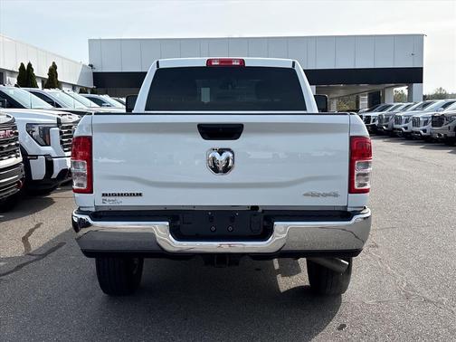 Bright White Clearcoat 2024 RAM 2500 Big Horn