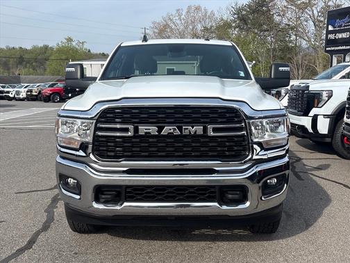Bright White Clearcoat 2024 RAM 2500 Big Horn