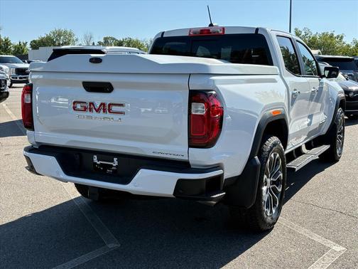 Summit White 2025 GMC Canyon Denali