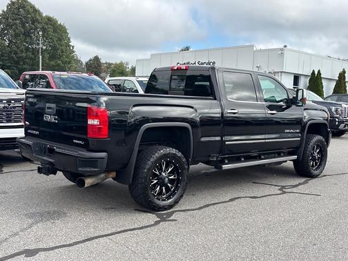 2019 GMC Sierra 2500 Denali