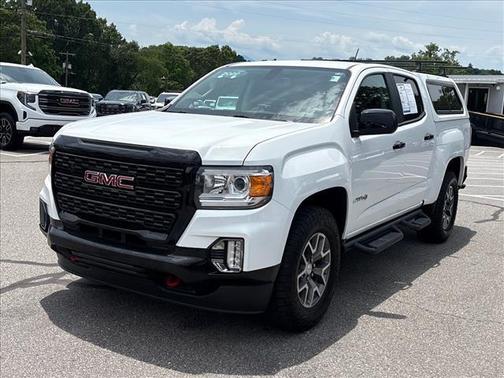 Summit White 2022 GMC Canyon AT4
