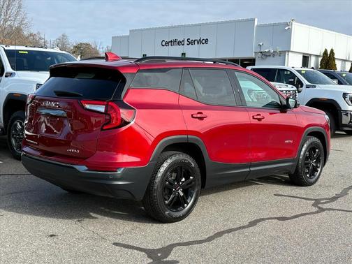 2024 GMC Terrain AT4