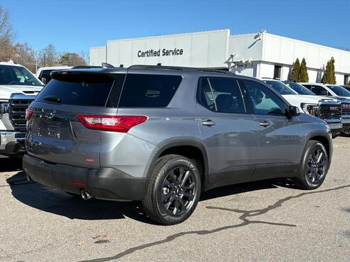 2021 Chevrolet Traverse RS