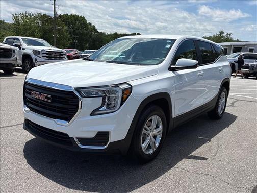 Summit White 2024 GMC Terrain SLE