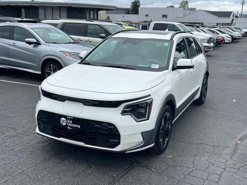 Snow White Pearl 2024 Kia Niro EV Wave
