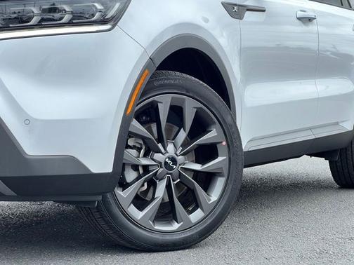 White Pearl 2023 Kia Sorento X-Line SX Prestige
