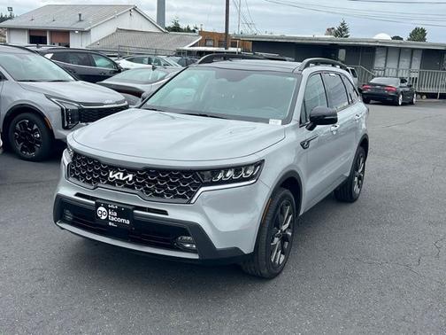 Gray 2023 Kia Sorento X-Line EX
