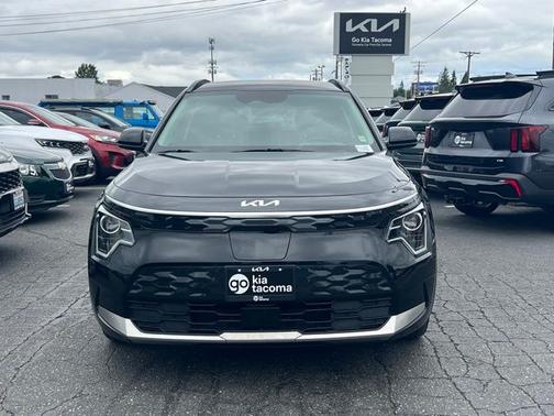 Aurora Black 2024 Kia Niro EV Wind