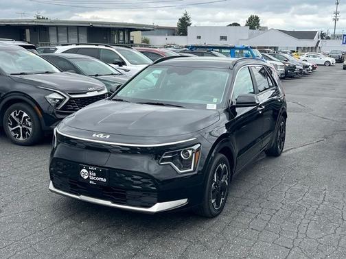 Aurora Black 2024 Kia Niro EV Wind