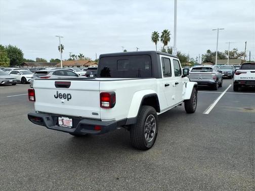 2023 Jeep Gladiator Overland