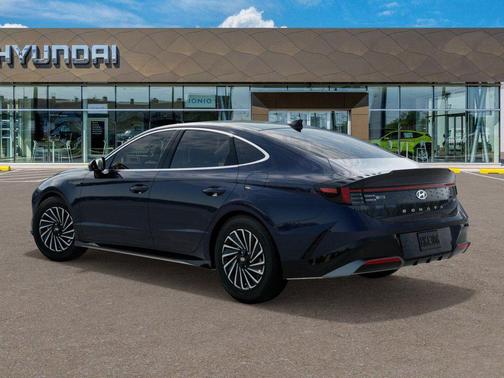 2025 Hyundai SONATA Hybrid Limited