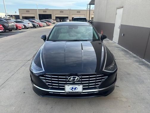 2023 Hyundai SONATA Hybrid Limited